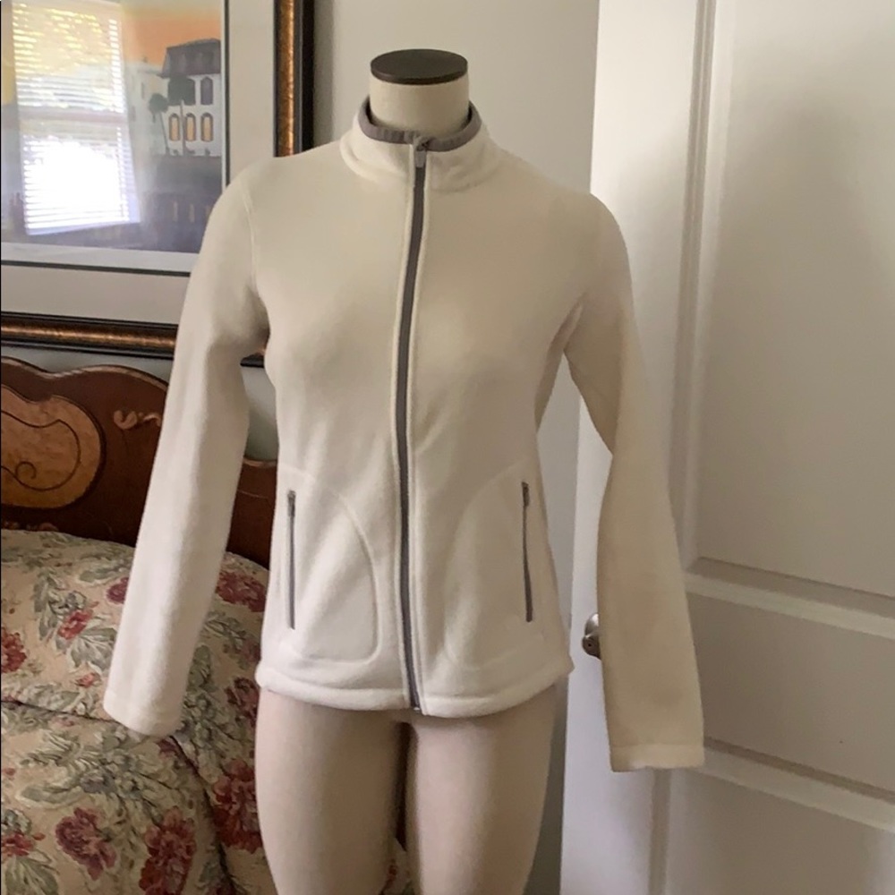 Light weight jacket
